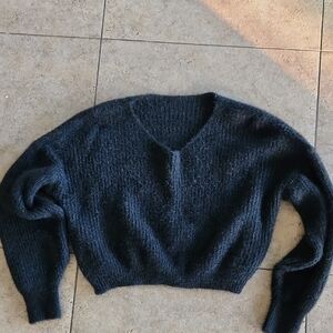 Cropped V Neck Sweater